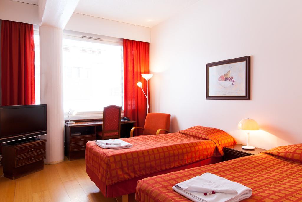 Aadankosio Hotell Joensuu Exteriör bild