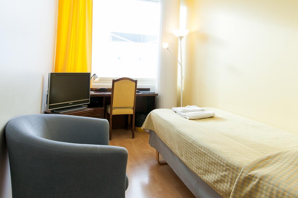 Aadankosio Hotell Joensuu Exteriör bild
